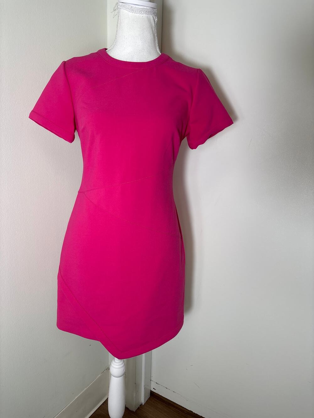 Likely Hot Pink Bodycon Mini Dress Sz 4